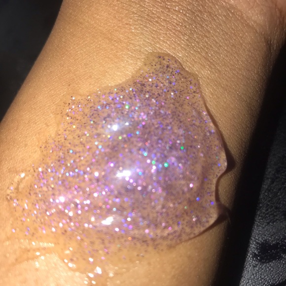 Glitter Lip Gloss - Picture 3 of 3